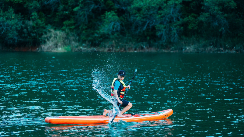 Chèo SUP Khám Phá Hồ Kon Trang Long Loi (4)